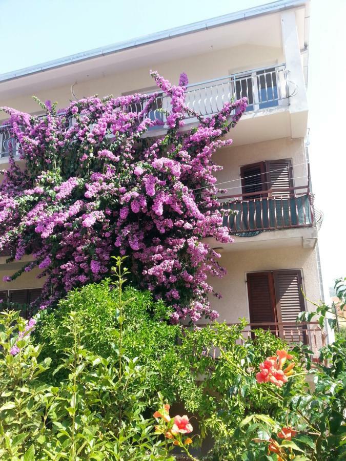 Mravak Apartments Trogir Eksteriør billede