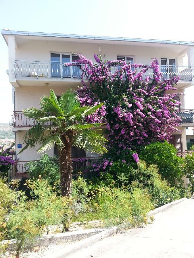 Mravak Apartments Trogir Eksteriør billede