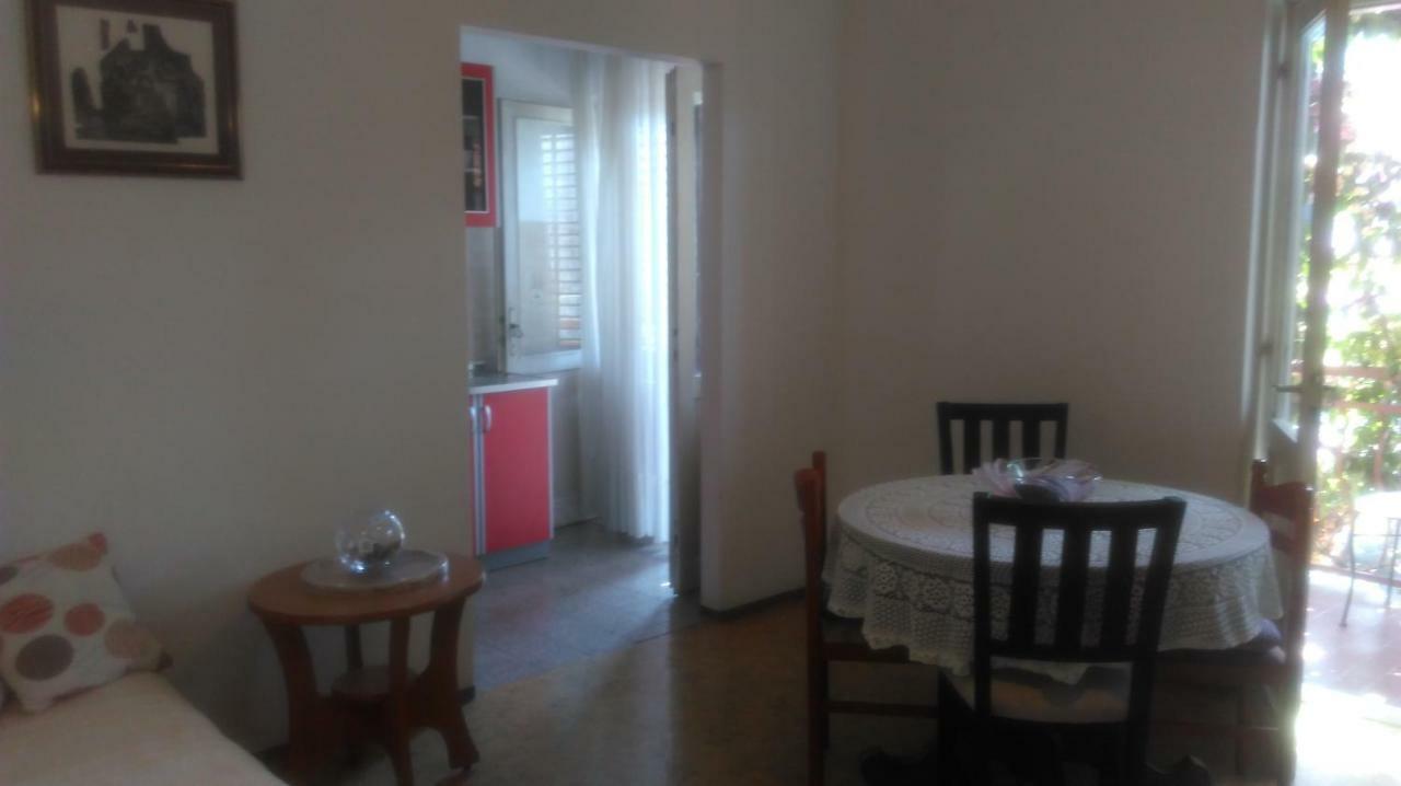 Mravak Apartments Trogir Eksteriør billede